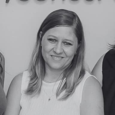 Alicia Paradello - Coordinación Administrativa